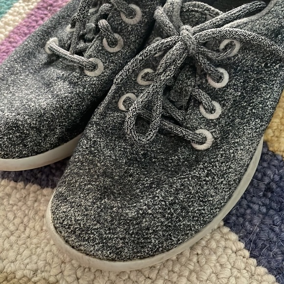 Allbirds Gray Sneakers size 7 - Picture 3 of 9